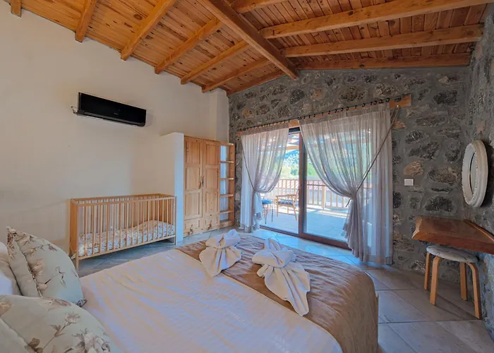 1 Oludeniz/fethiye * Kayakoy