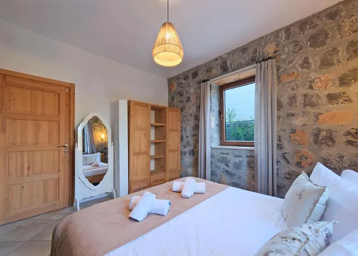 1 Oludeniz/fethiye * Kayakoy