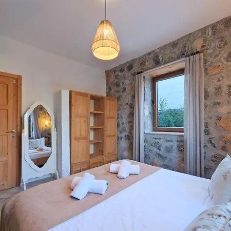 1 Oludeniz/fethiye * Kayakoy